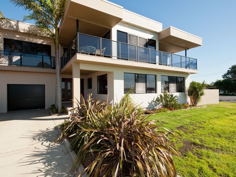 7 Main Road, Manning Point NSW 2430