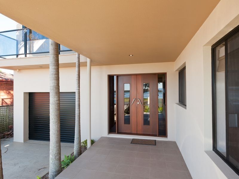 7 Main Road, Manning Point NSW 2430