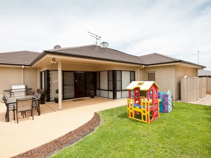 17 John Armstrong Close, Taree NSW 2430