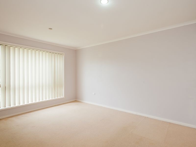 16 Battinga Close, Taree NSW 2430
