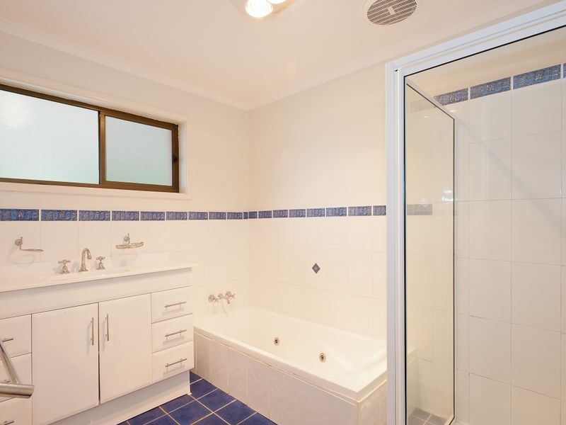 16 Battinga Close, Taree NSW 2430