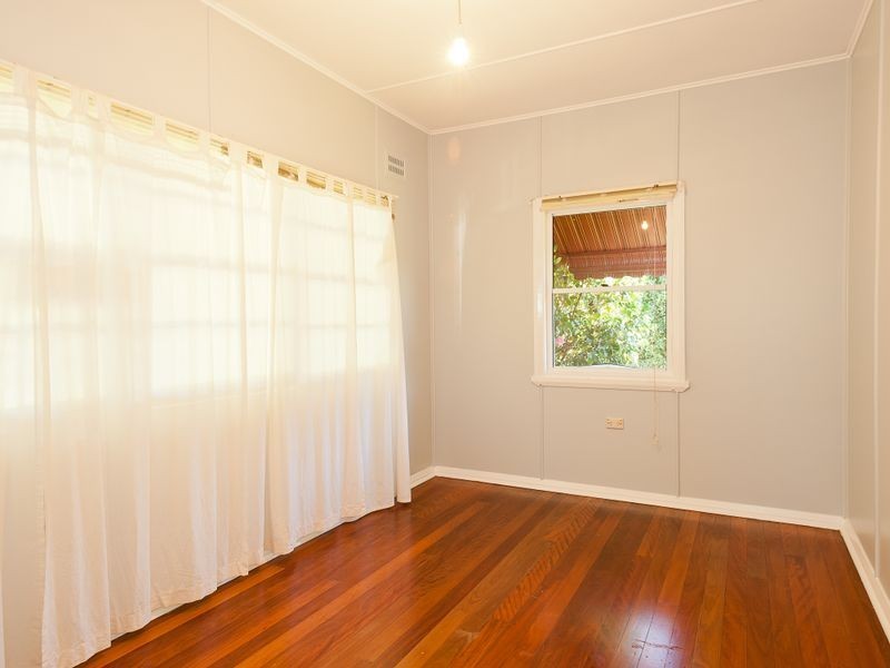 22 Deb Street, Taree NSW 2430