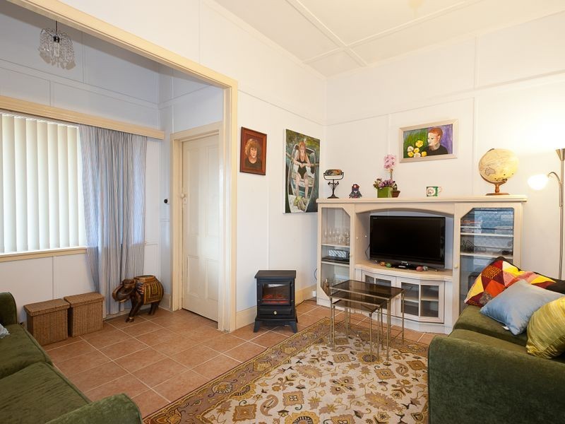 9 Wynter Street, Taree NSW 2430
