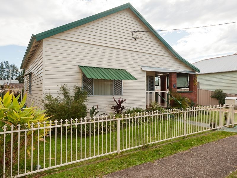 9 Wynter Street, Taree NSW 2430