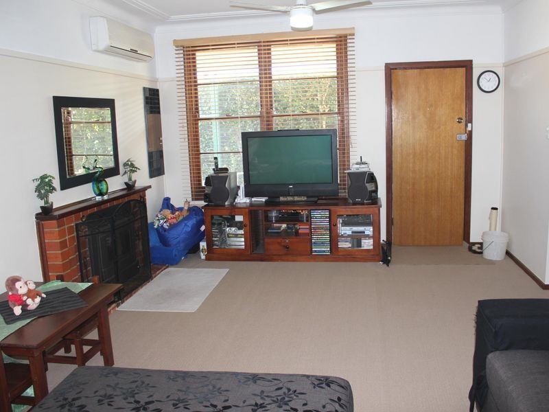 5 Latham Avenue, Taree NSW 2430