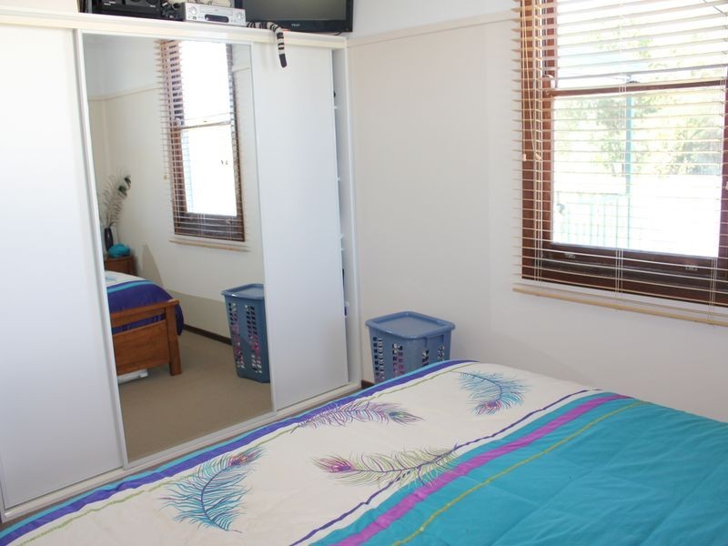 5 Latham Avenue, Taree NSW 2430