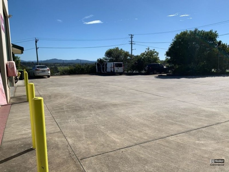 27 & 27B Binalong Way, Macksville NSW 2447