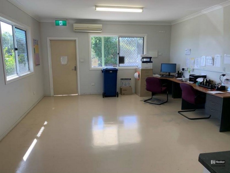 27 & 27B Binalong Way, Macksville NSW 2447
