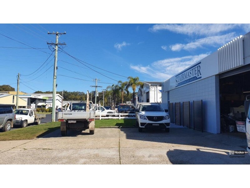 2 Lawson Crescent, Coffs Harbour NSW 2450