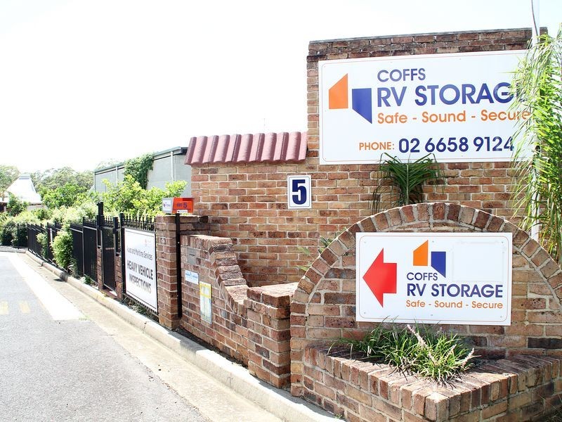 5 Newcastle Drive, Toormina NSW 2452