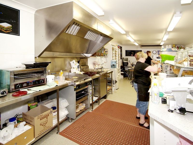 42 Sandys Beach Drive, Sandy Beach NSW 2456