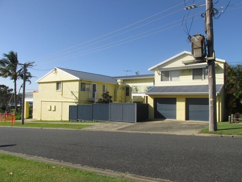 42 Sandys Beach Drive, Sandy Beach NSW 2456