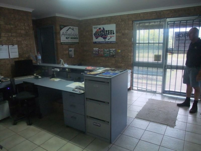 1 & 2/41-43 Yarrawonga Street, Macksville NSW 2447