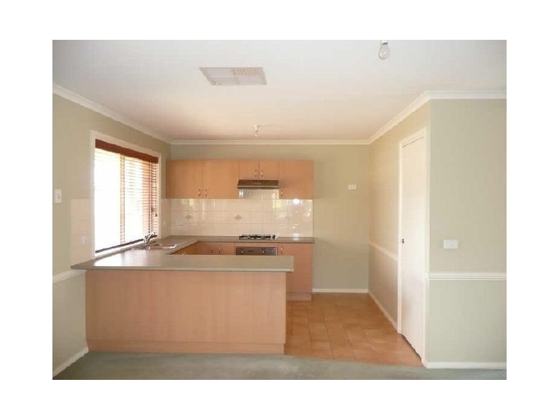 11 Flag PLace, Wodonga VIC 3690