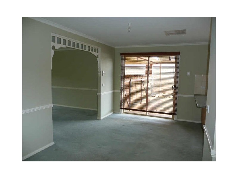 11 Flag PLace, Wodonga VIC 3690