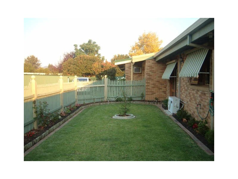 1/5 Holt Place, Wodonga VIC 3690