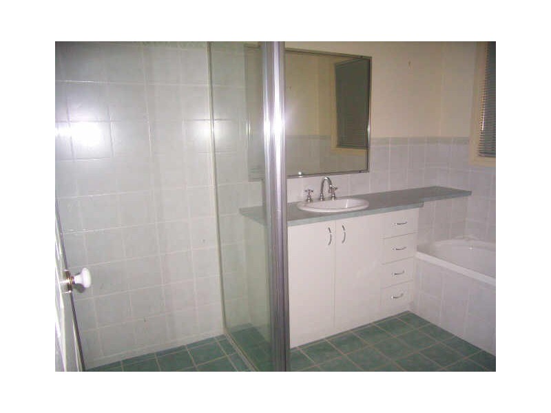 38 Kingfisher Drive, Wodonga VIC 3690