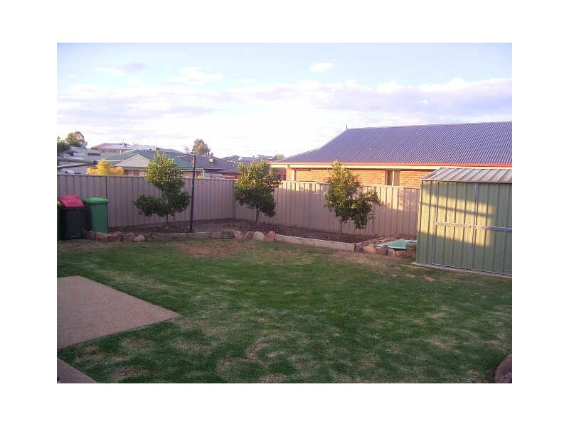 38 Kingfisher Drive, Wodonga VIC 3690