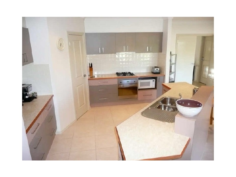 33 Caraway Street, Baranduda VIC 3691