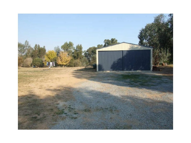 15 Indigo Drive, Barnawartha VIC 3688