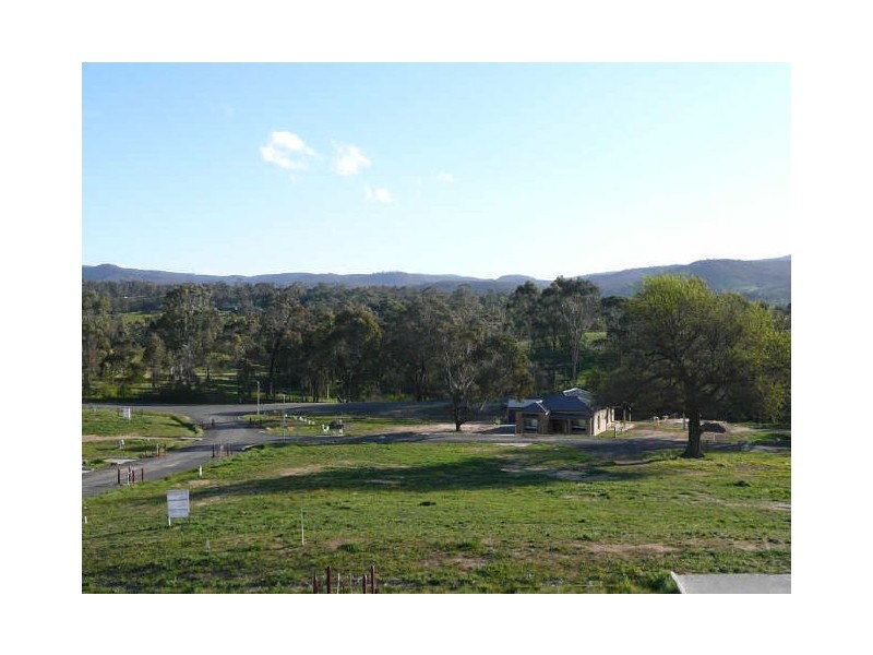 14 McEvoy Lane, Yackandandah VIC 3749