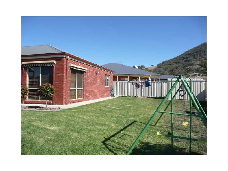 7 Kelle Court, Wodonga VIC 3690
