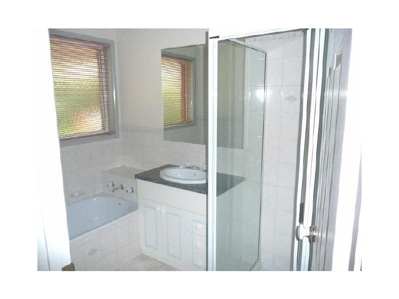 12 Peacock Avenue, Wodonga VIC 3690