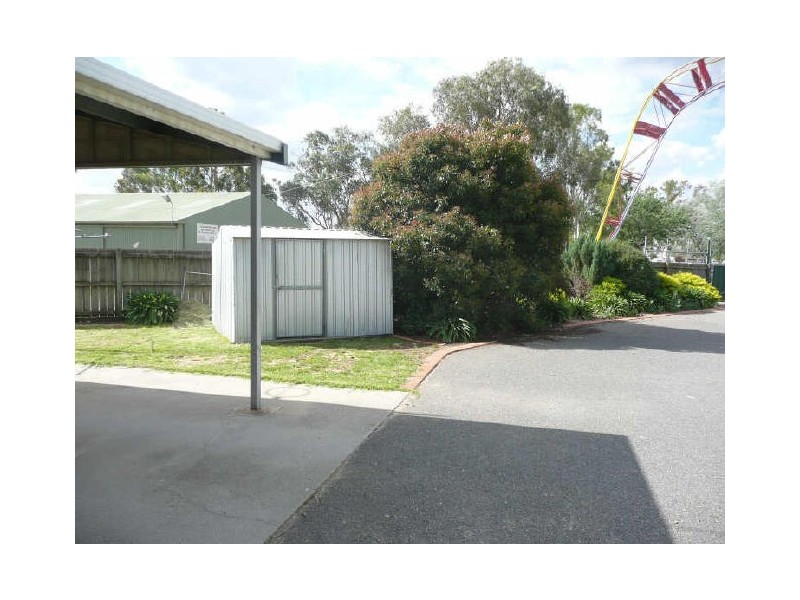 1 Hamilton Smith Drive, Wodonga VIC 3690