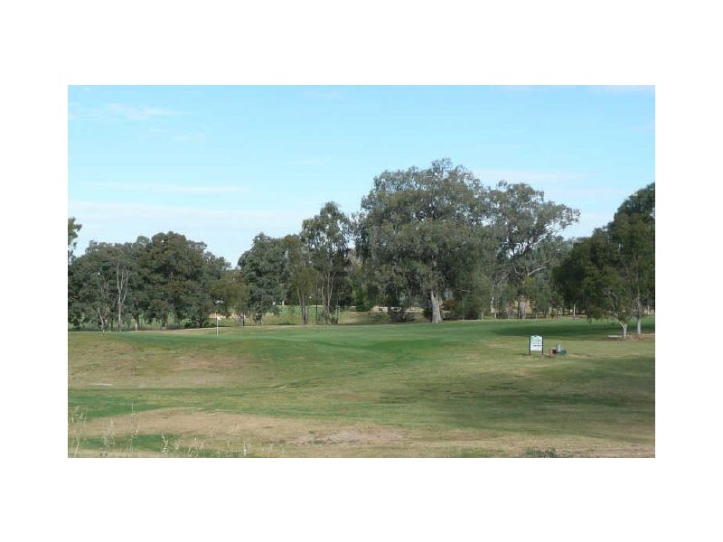 5 Tee Court, Wodonga VIC 3690