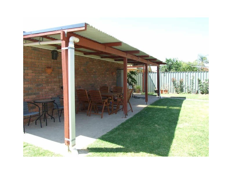 21 Nicole Crescent, Wodonga VIC 3690