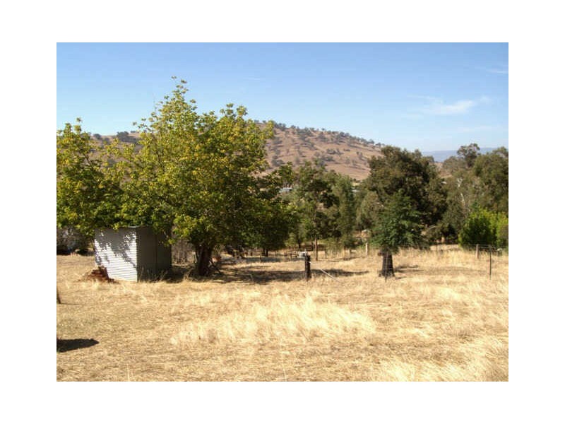 5 Church Street, Bethanga VIC 3691