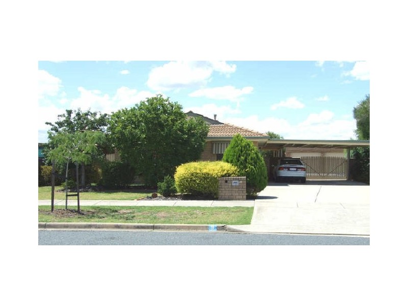 9 Edinburgh Circuit, Wodonga VIC 3690