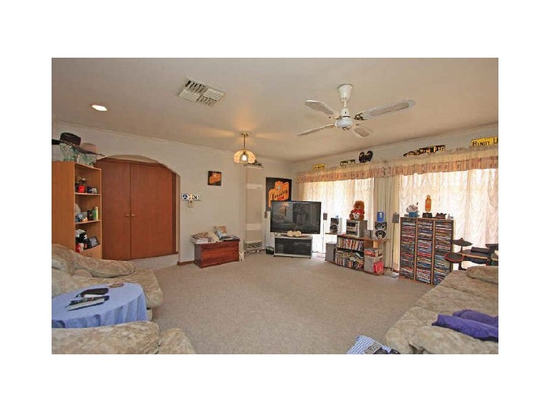 1 & 2/7 Bassett Street, Wodonga VIC 3690