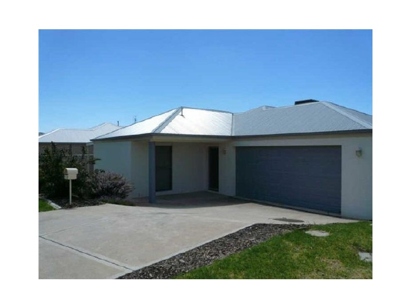 1 Montclair Avenue, Wodonga VIC 3690