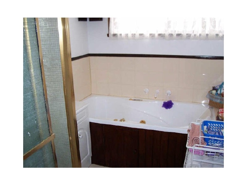 17 Campbell Avenue, Wodonga VIC 3690