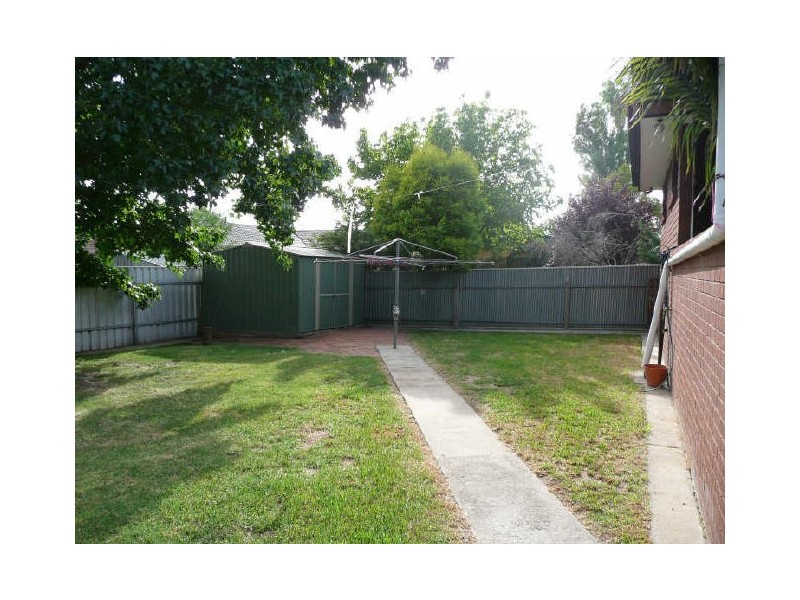 Room 3/20 Lloyd Street, Wodonga VIC 3690