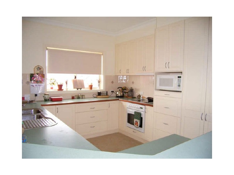 75 Barton Street, Wodonga VIC 3690