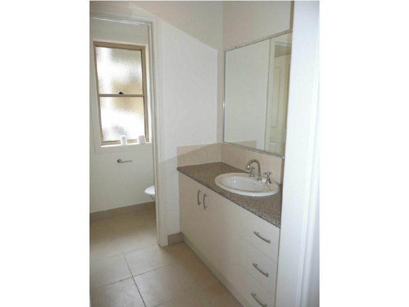 1/8 Mitchell Street, Wodonga VIC 3690