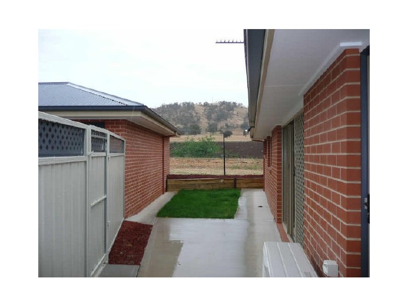 1/118 De Kerilleau Drive, Wodonga VIC 3690
