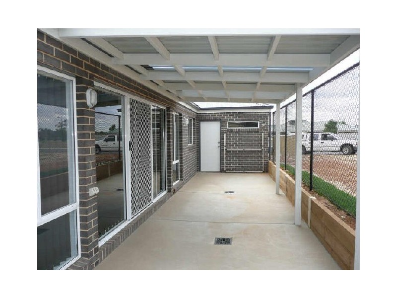 1/9 Thorneycroft Avenue, Wodonga VIC 3690