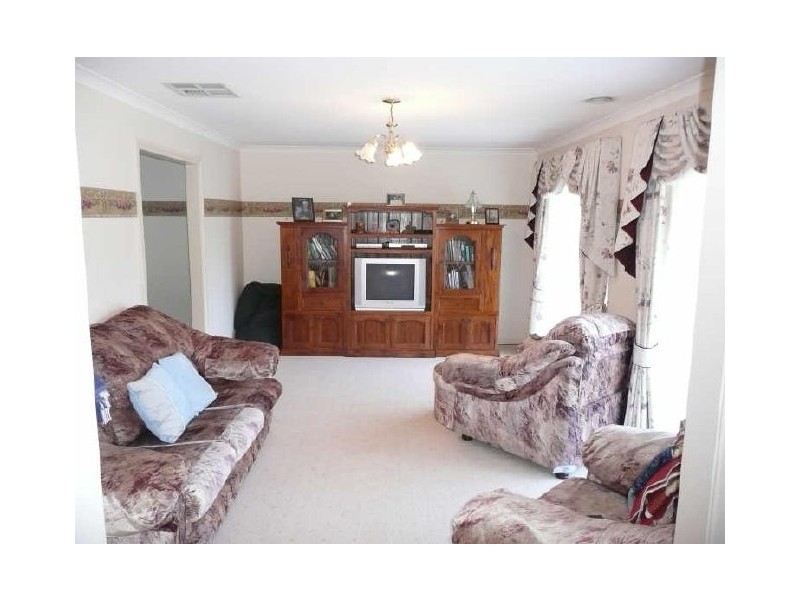 4 Ballara Drive, Wodonga VIC 3690