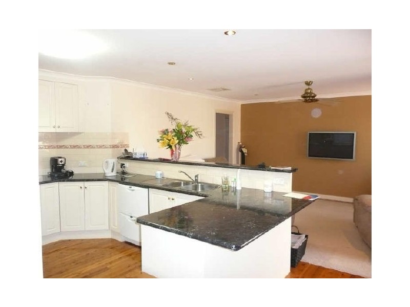 4 Ballara Drive, Wodonga VIC 3690