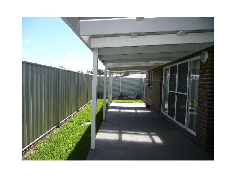 1/4 Mackenzie Crescent, Wodonga VIC 3690