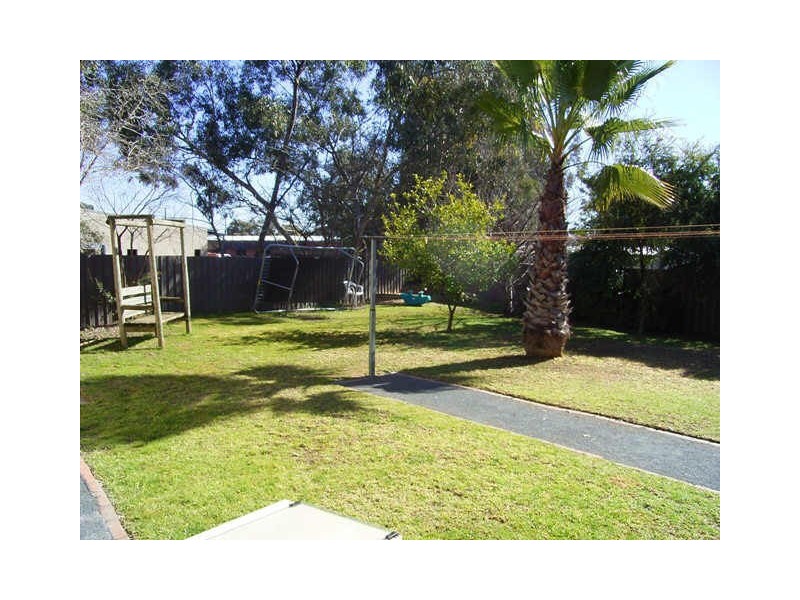 8 Universal Court, Wodonga VIC 3690