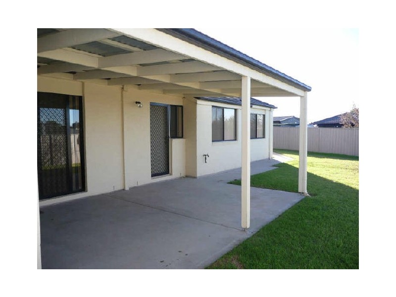 10 Ambrose Circuit, Wodonga VIC 3690