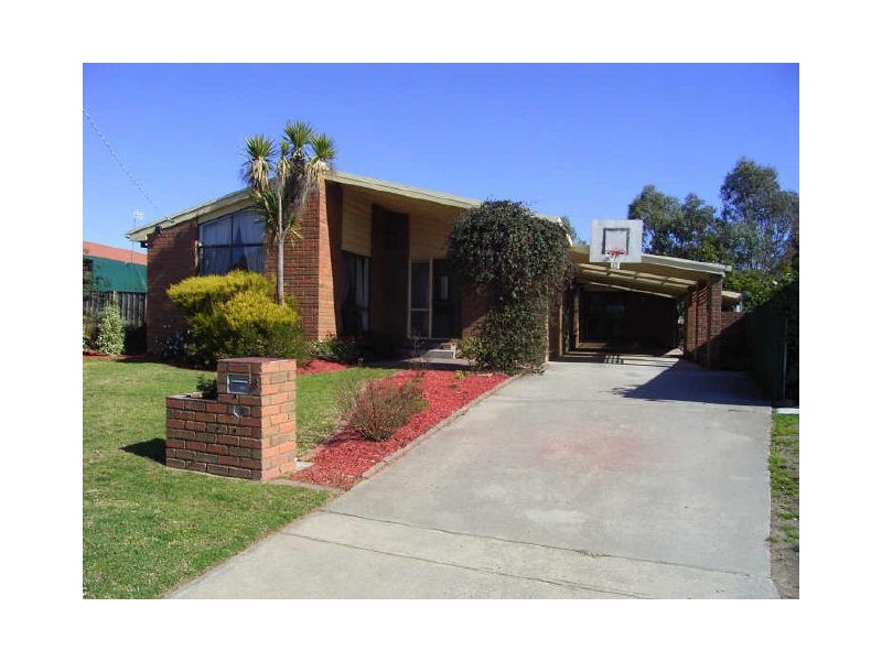 8 Universal Court, Wodonga VIC 3690