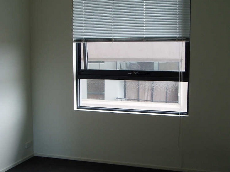 16/79 Whiteman Street, Southbank VIC 3006