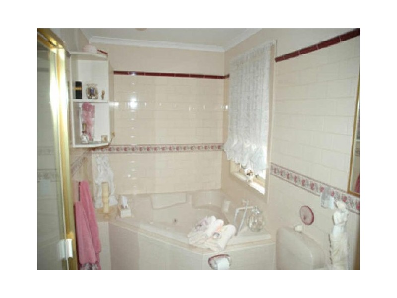 2B Maddox Road, Newport VIC 3015