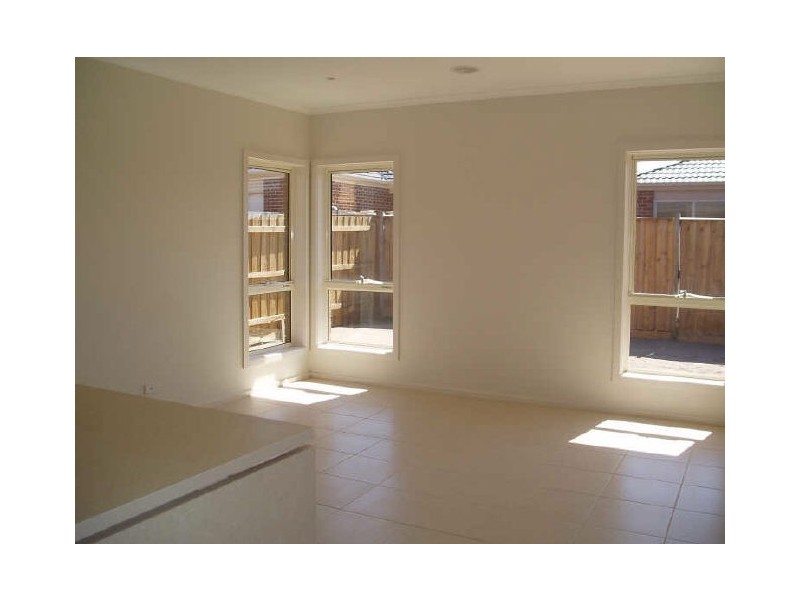 5 Turnstone Drive, Point Cook VIC 3030