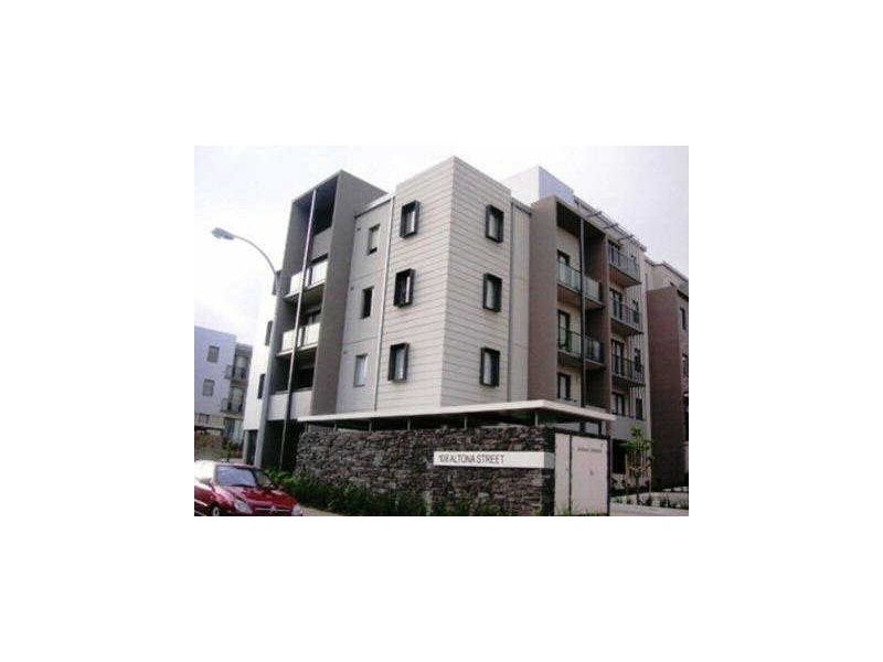 102/84 Altona Street, Kensington VIC 3031